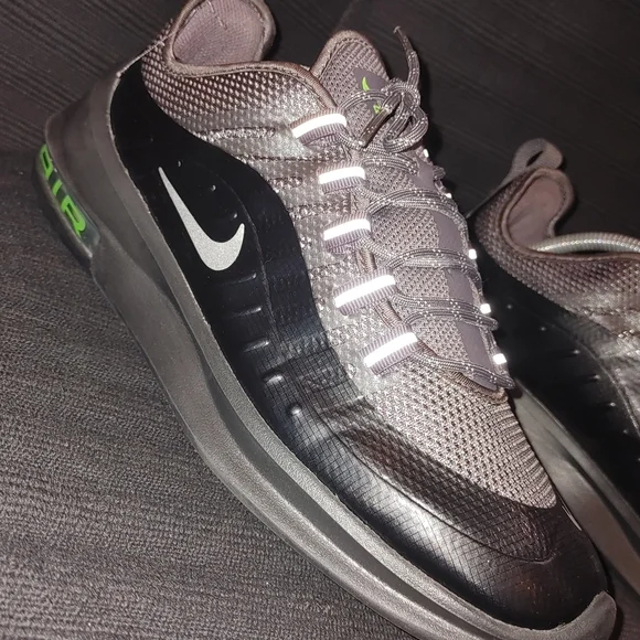 Nike ACG Gray and Black Athletic Shoes - Picture 4 of 13